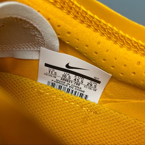 nike vapormax canyon gold